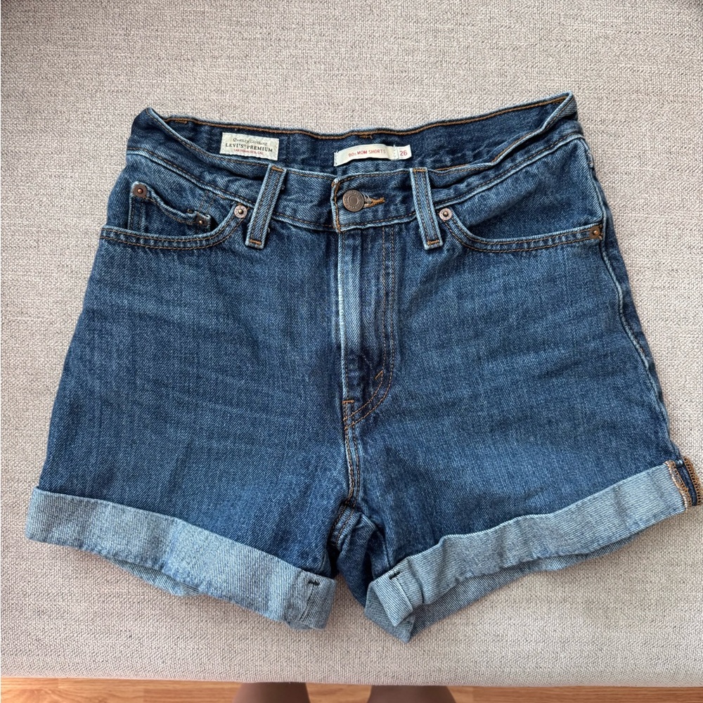 Levi’s 80’s Mom Shorts